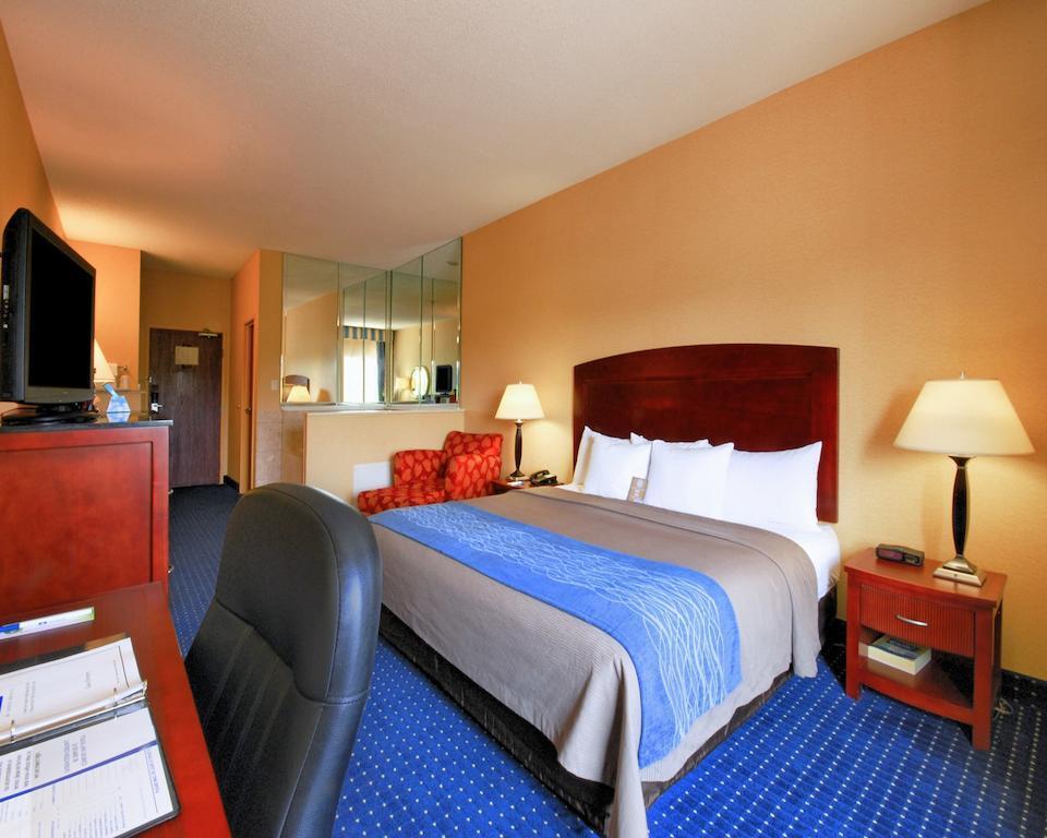 Hotel Comfort &