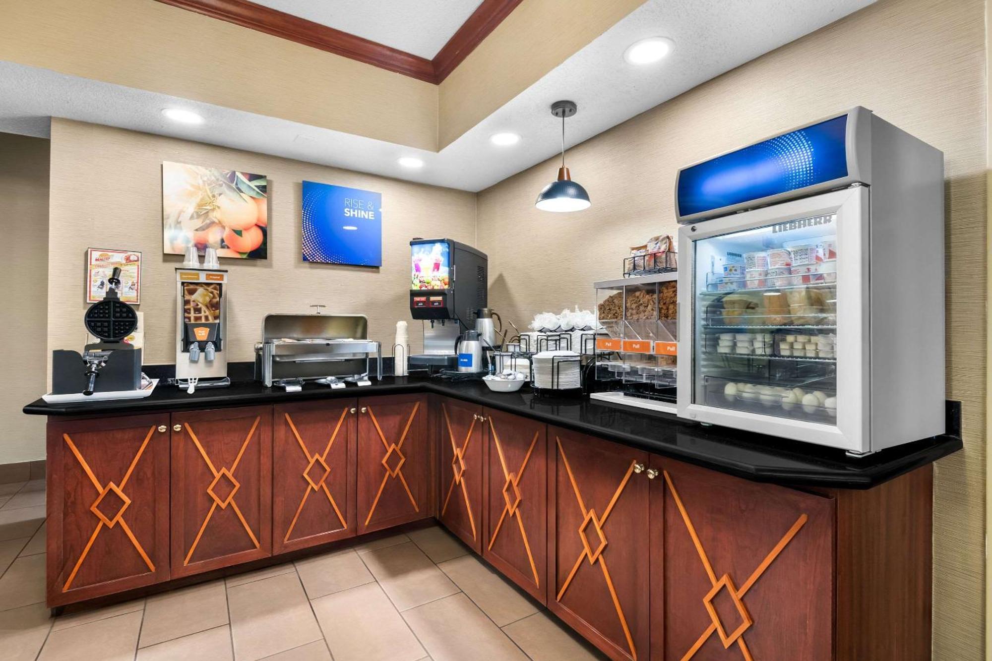 Hotel Comfort & North East