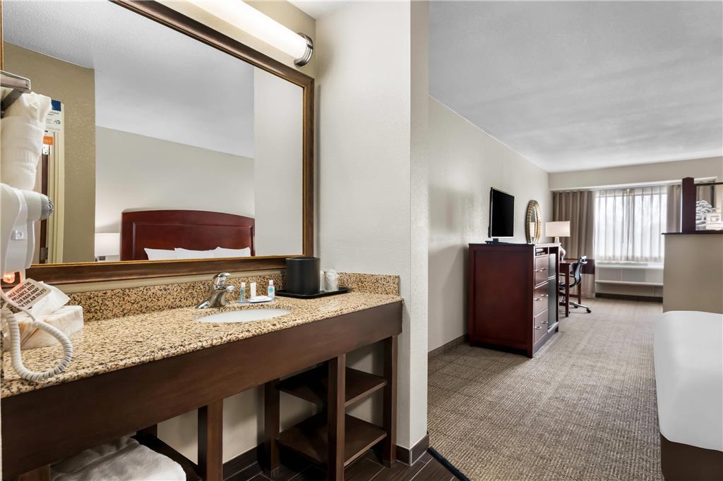 Comfort & Hotel North East