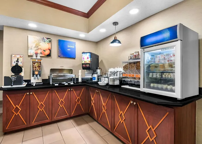 Comfort Inn & Suites